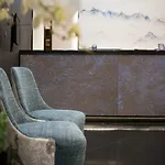 V Hotel Lavender