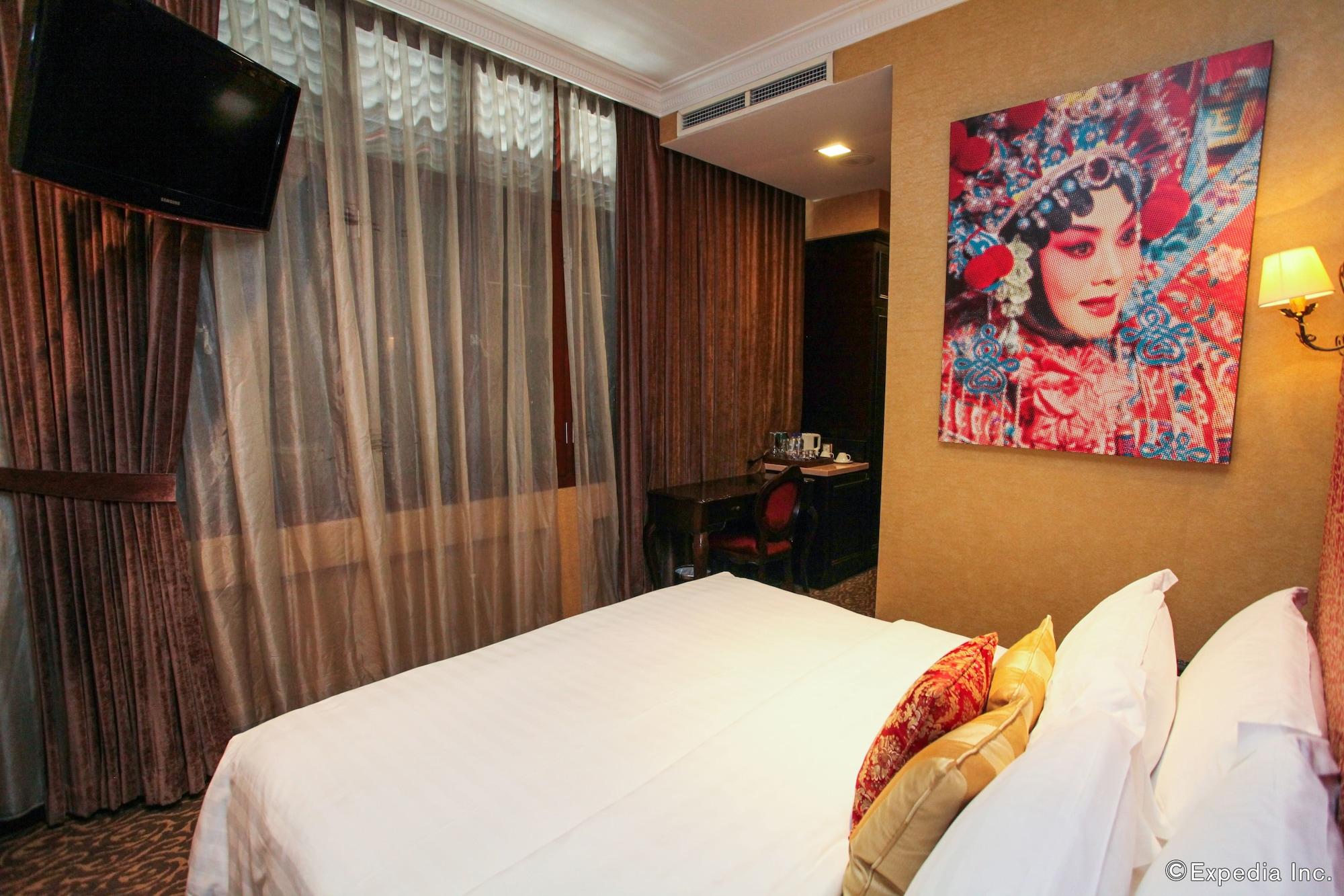 Nostalgia 4* Singapore