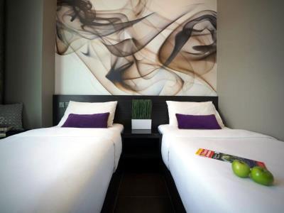 V Lavender Hotel