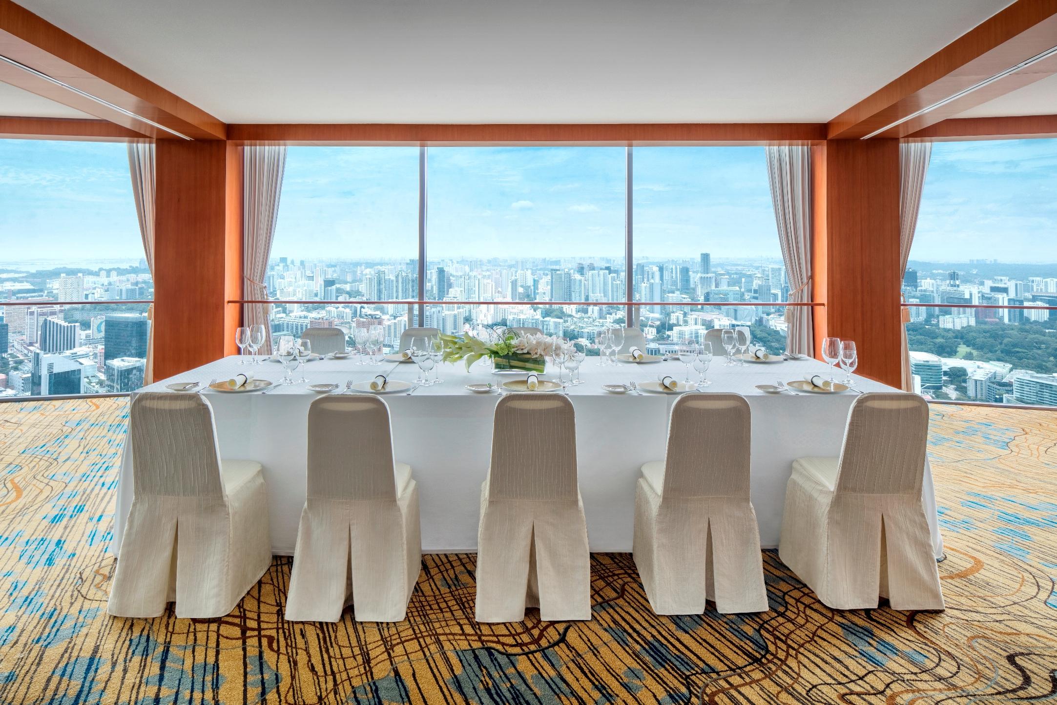Swissotel The Stamford 5* Singapore