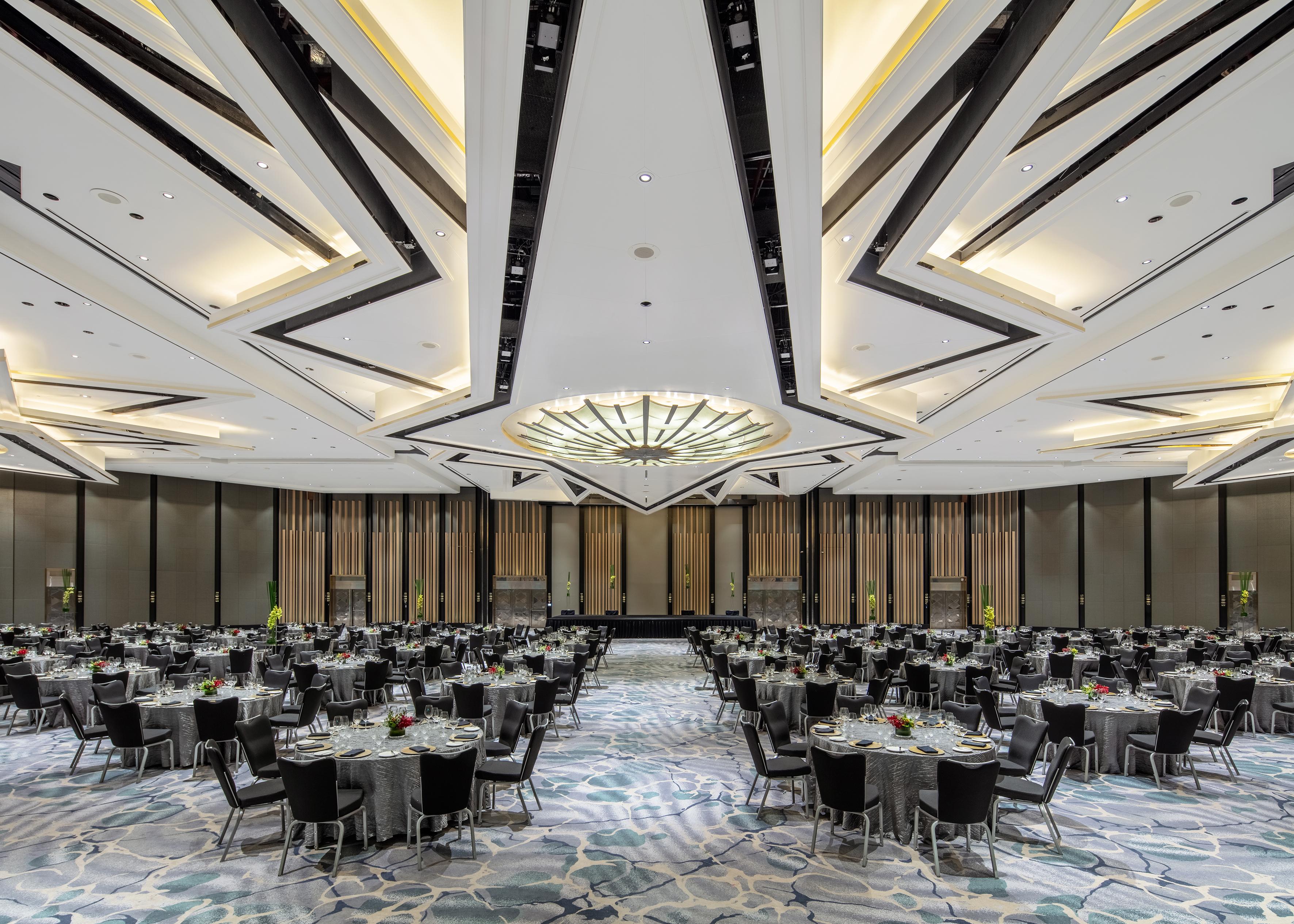 Hotel Swissotel The Stamford 5*