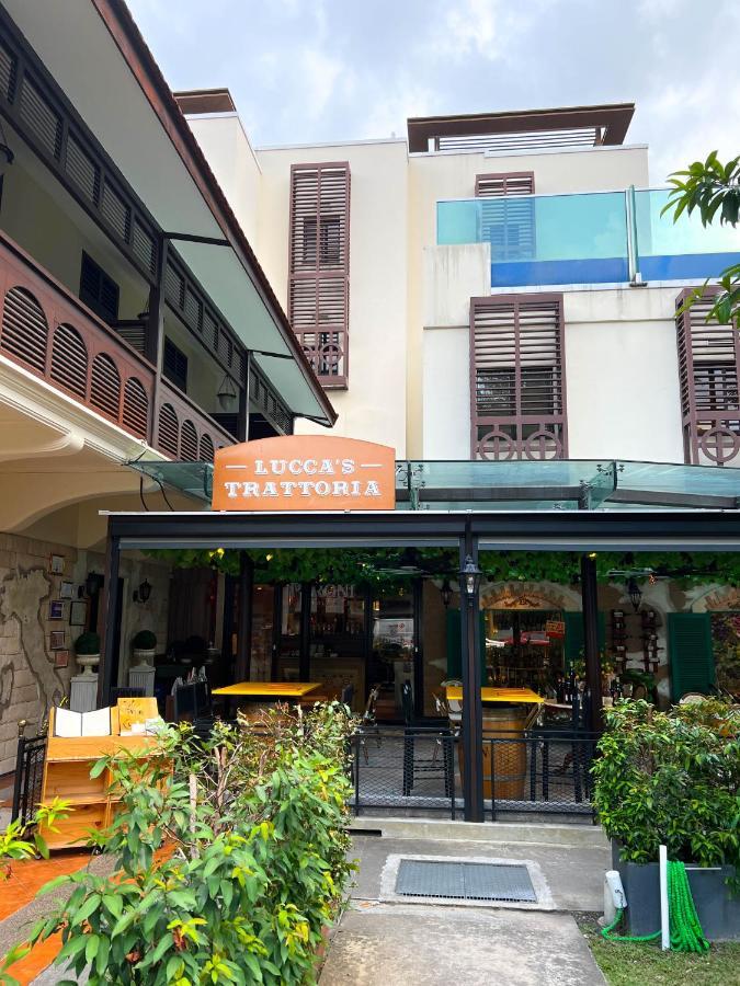 Nostalgia 4* Singapore