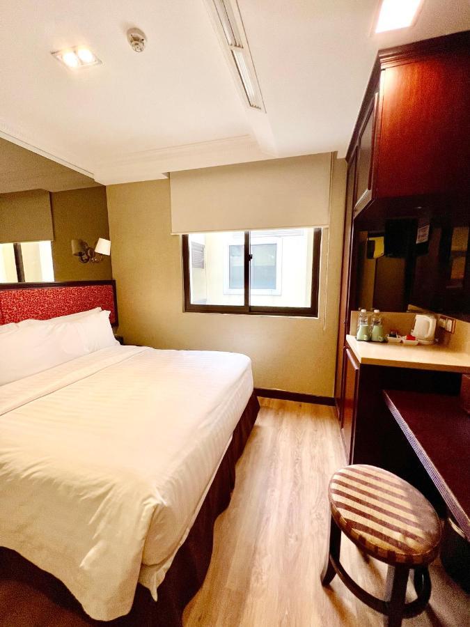 Nostalgia Hotel