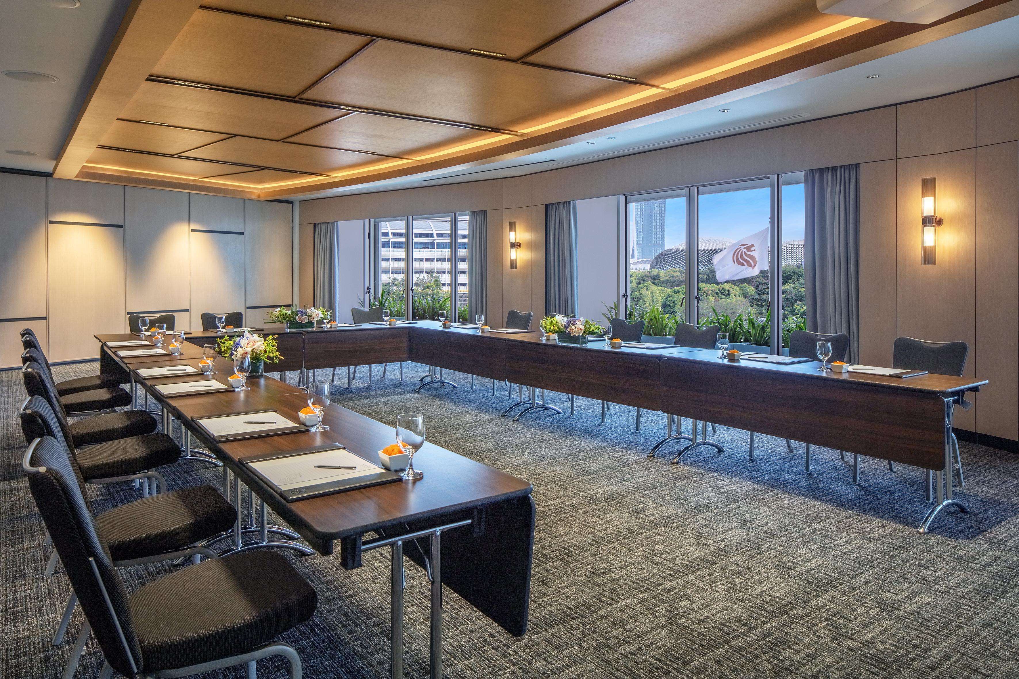 Swissotel The Stamford 5* Singapore