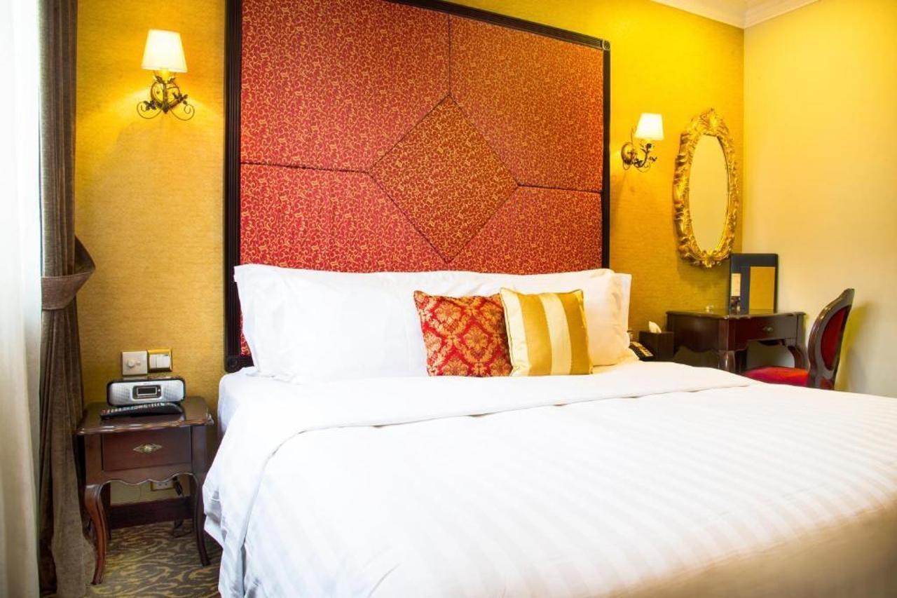 Nostalgia Hotel 4*