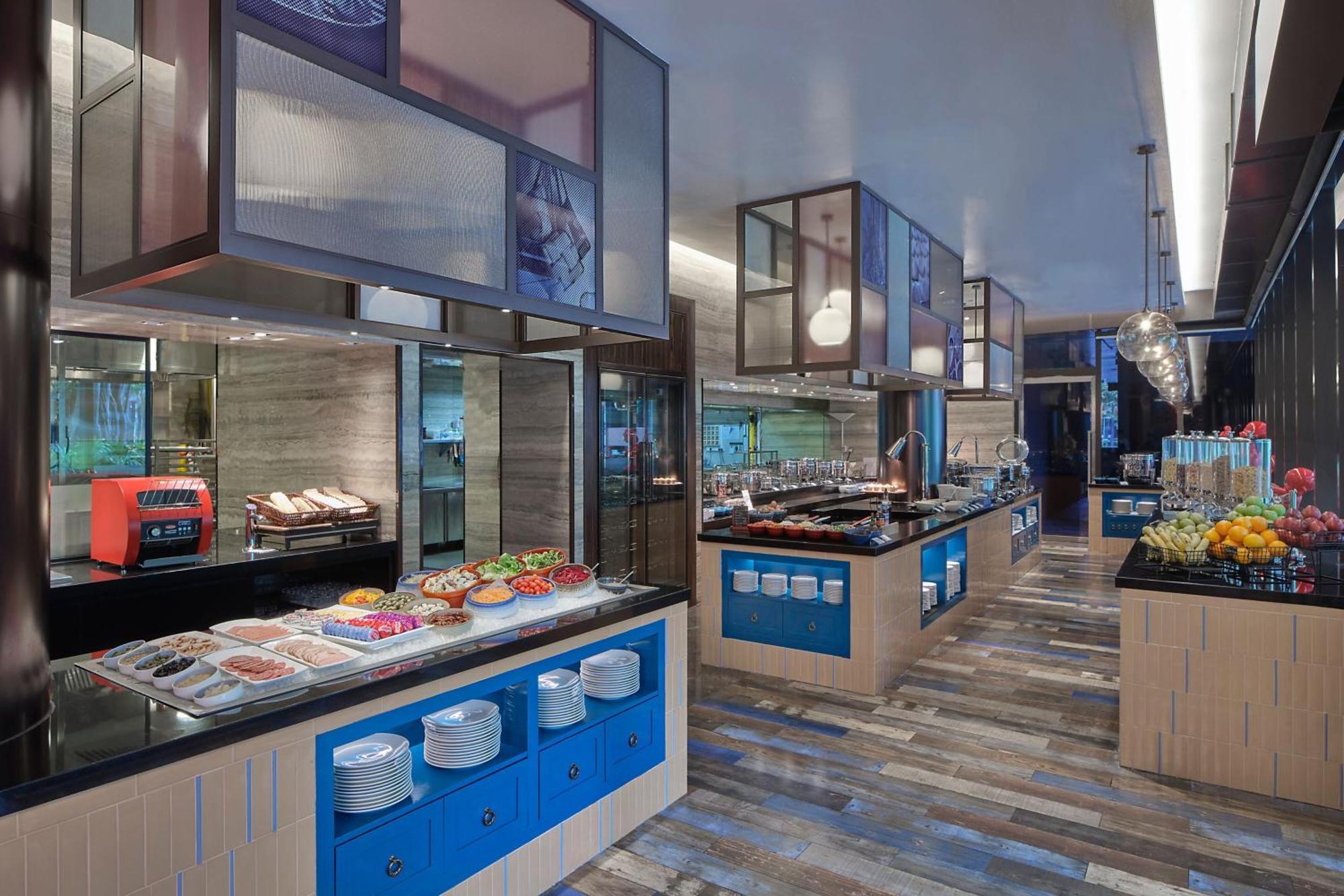 Hotel Aloft Novena