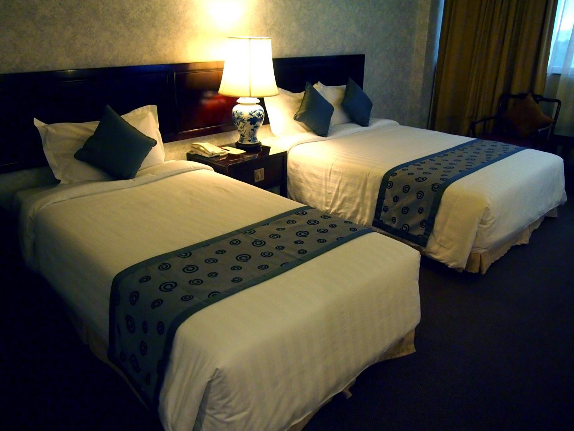 Royal Singapore