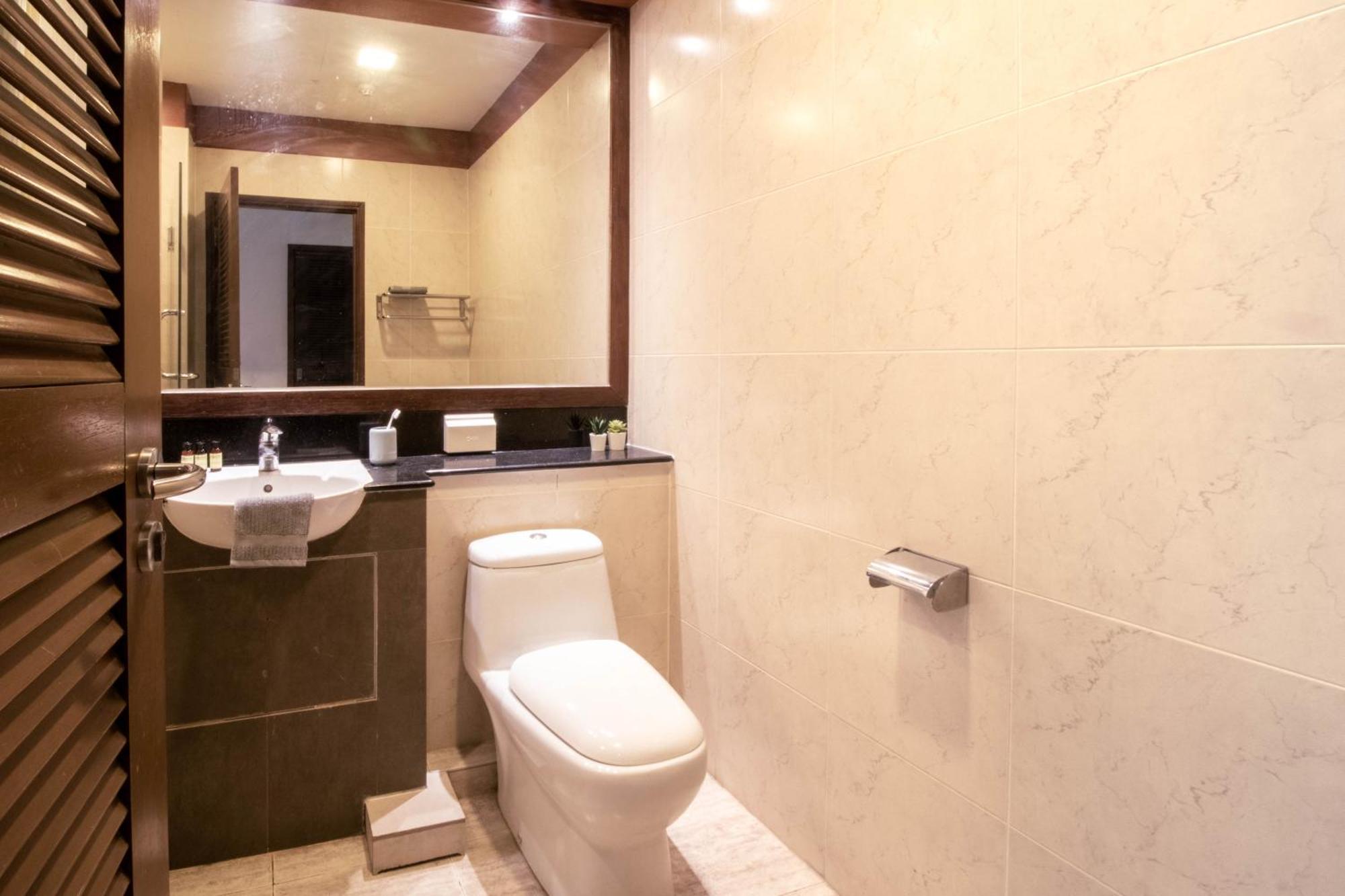 Cove D'arena Apartment Singapore