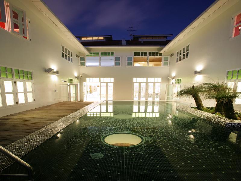 New Majestic Hotel 4*
