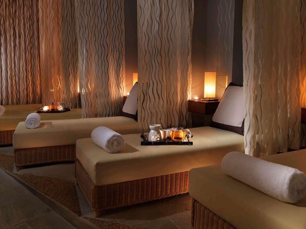 Swissotel The Stamford Hotel