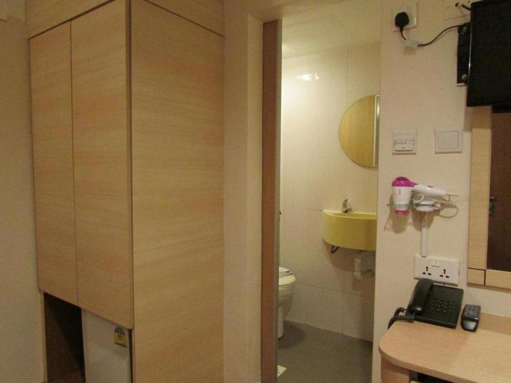 Hotel Arianna Singapore