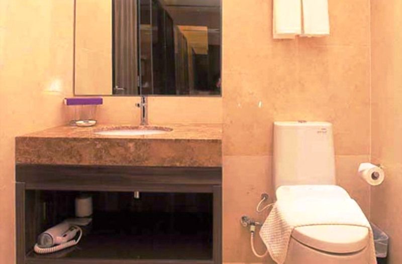 Hotel Aqueen Paya Lebar Singapore