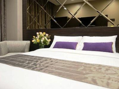 V Lavender Hotel 4*