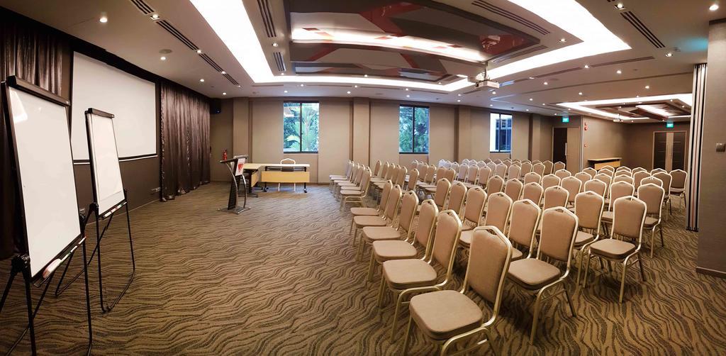 Metropolitan Ymca Hotel Singapore