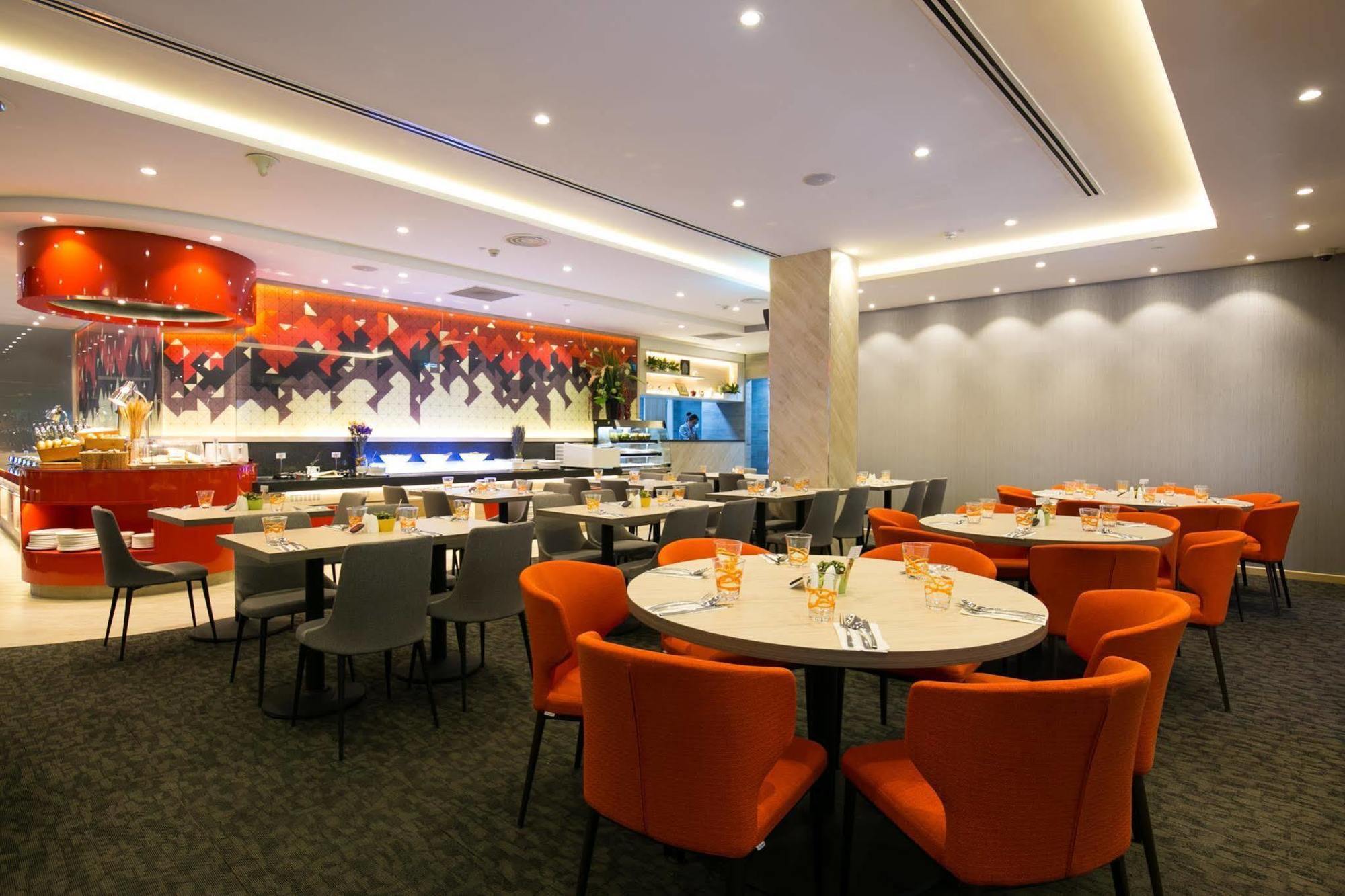 Metropolitan Ymca 4* Singapore