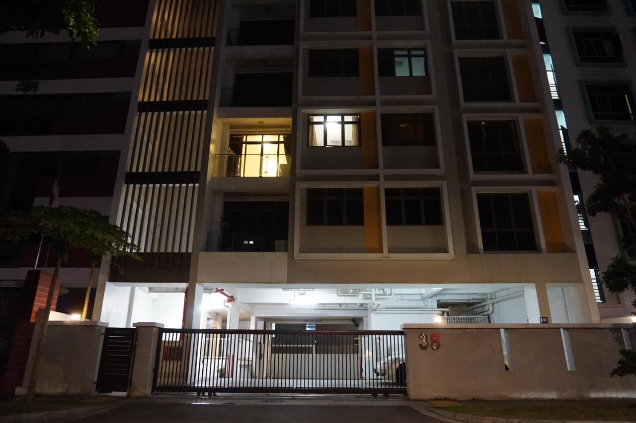 38 Lorong 8 Geylang Apartment *