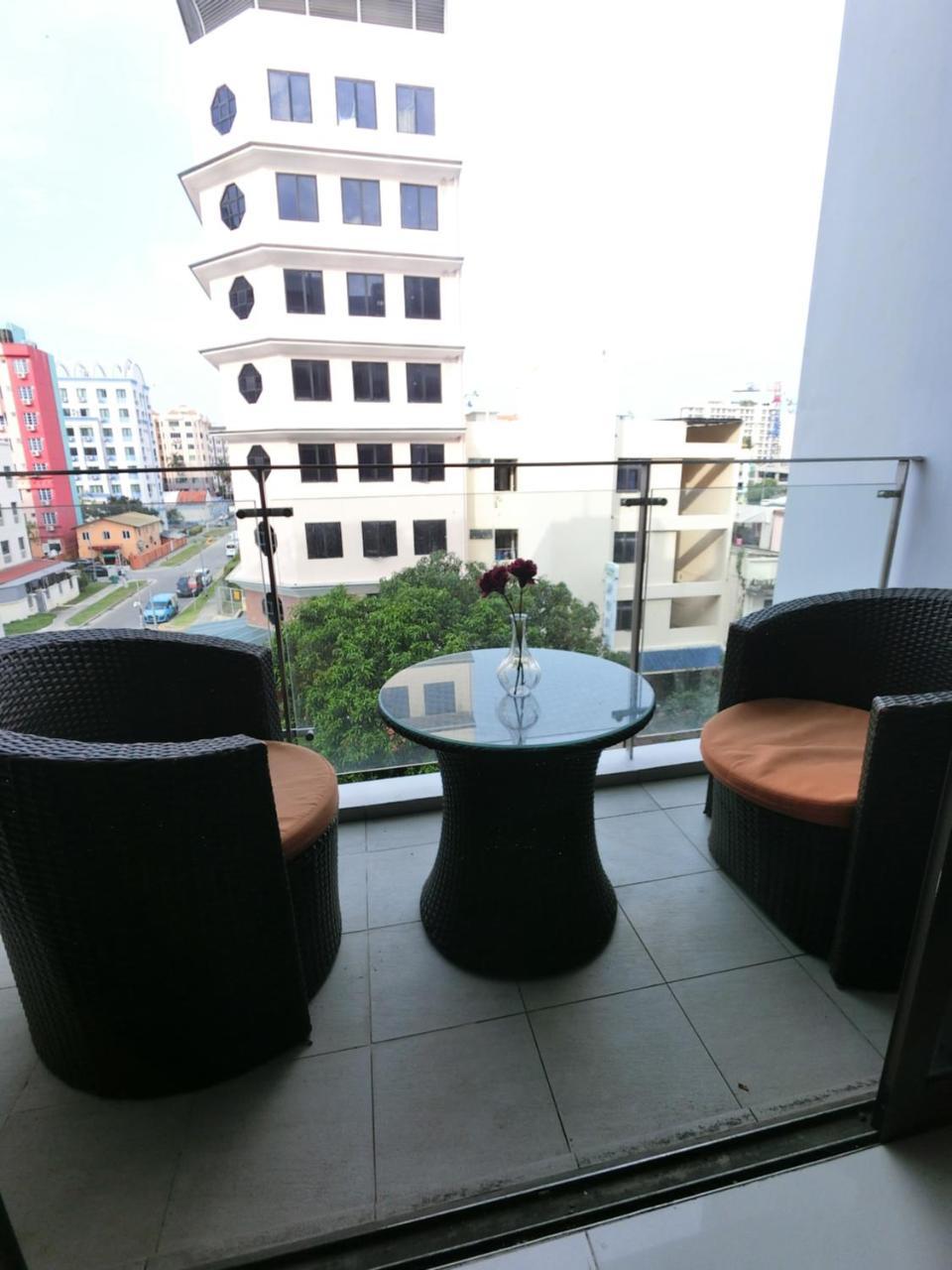 Apartment 38 Lorong 8 Geylang