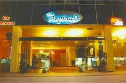 Hotel Arianna Singapore