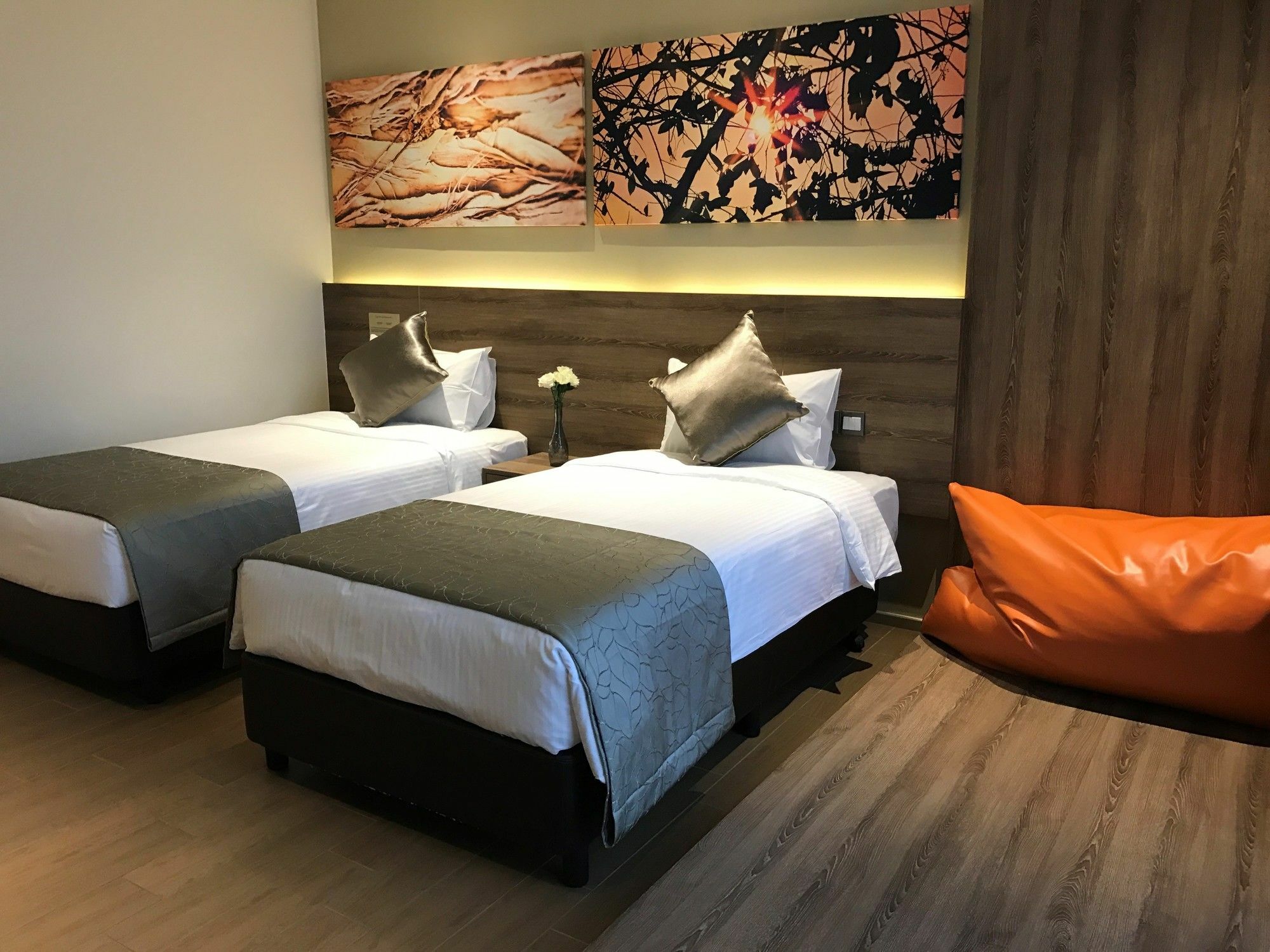 Resort D'resort @ Downtown East 4*