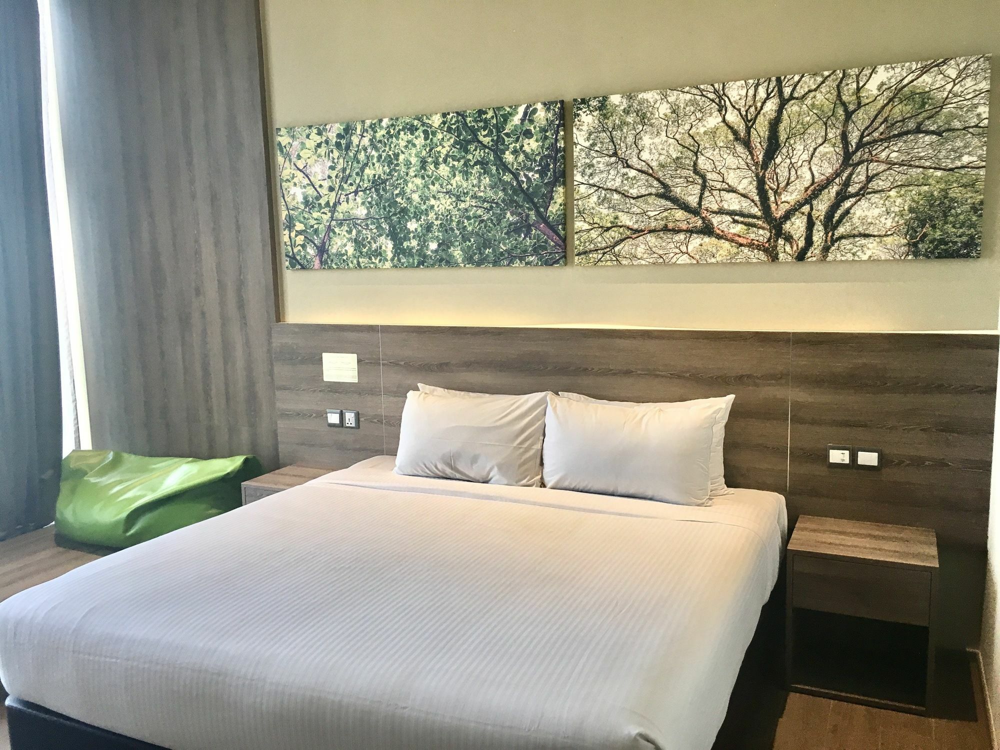 Resort D'resort @ Downtown East