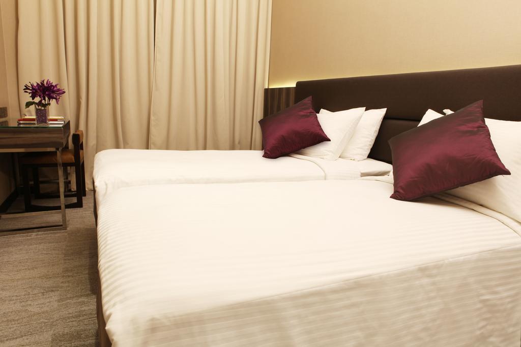 Aqueen Paya Lebar Hotel 4*
