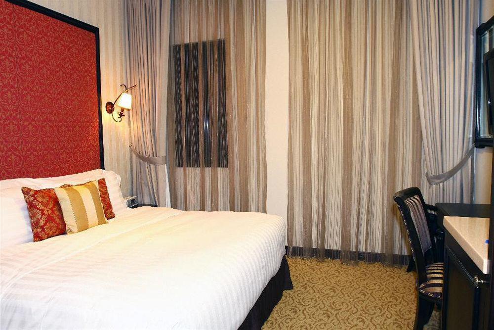 Hotel Nostalgia Singapore