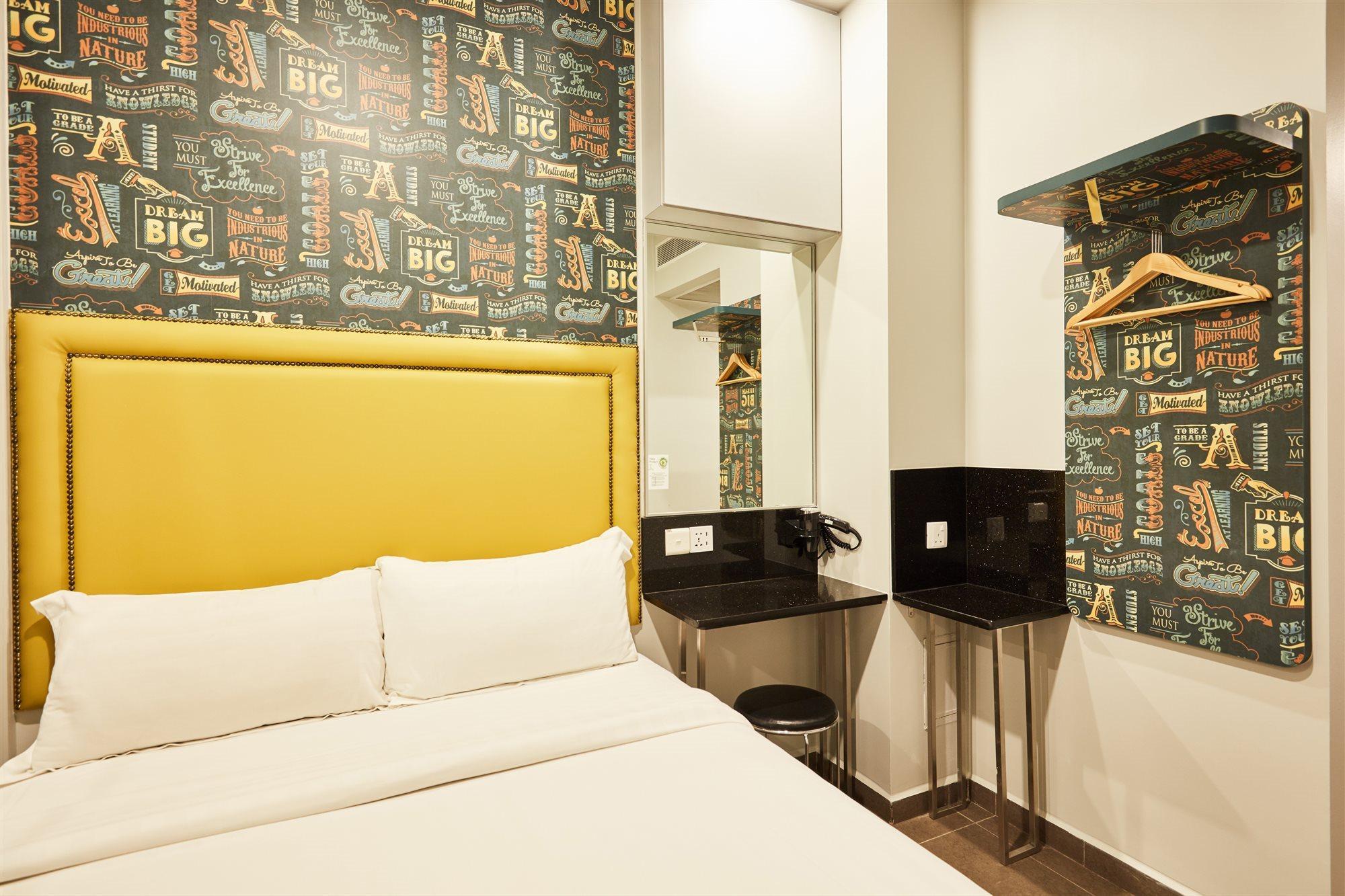 Ibis Budget Bugis Hotel 2*