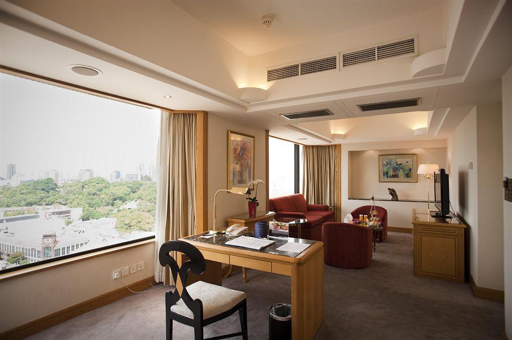 Carlton Hotel 5*