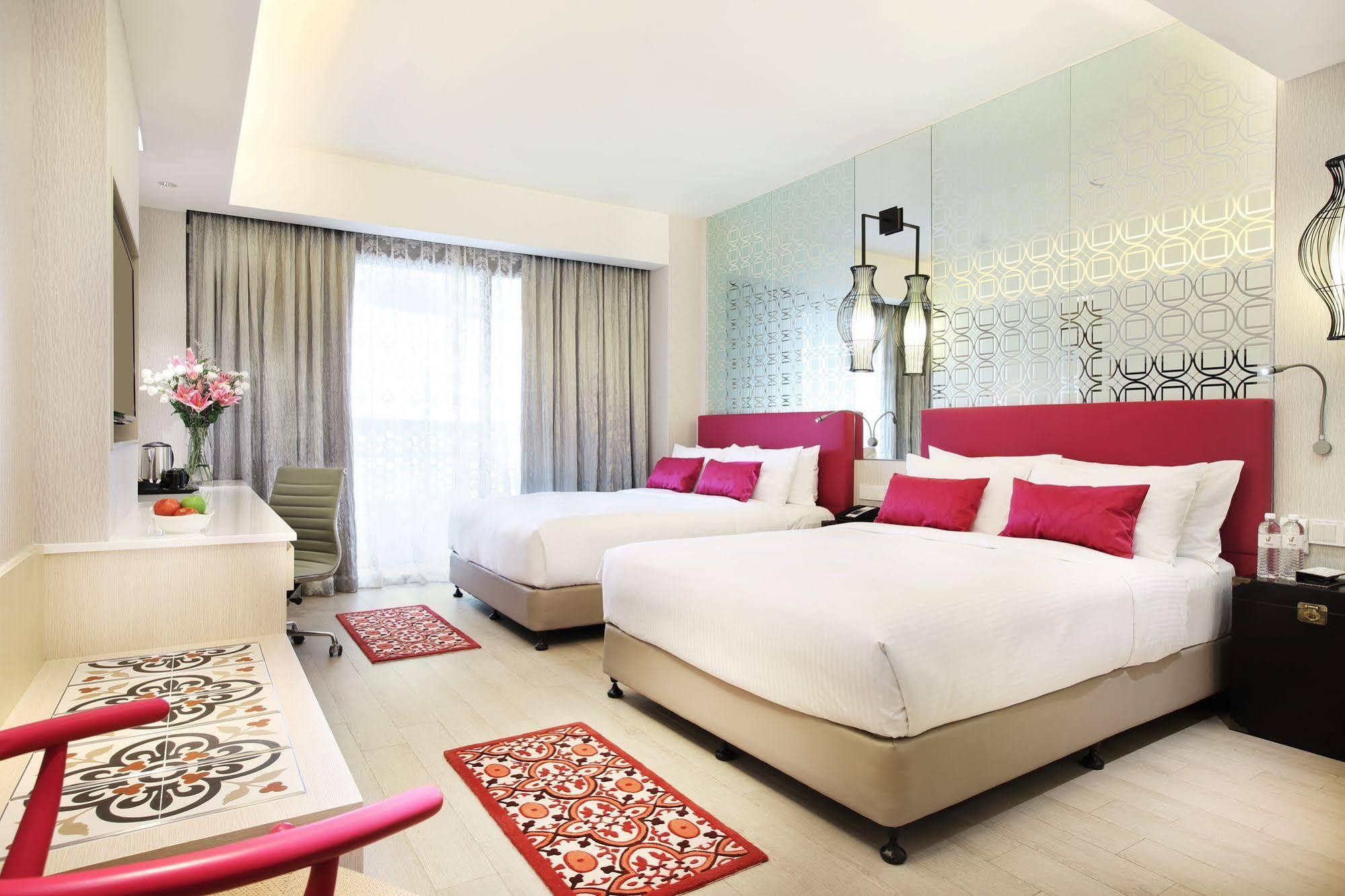 Village Katong By Far East Hospitality Hotel 4*