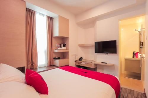 Ace Manor Aparthotel 3*