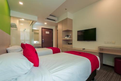 Ace Manor Aparthotel