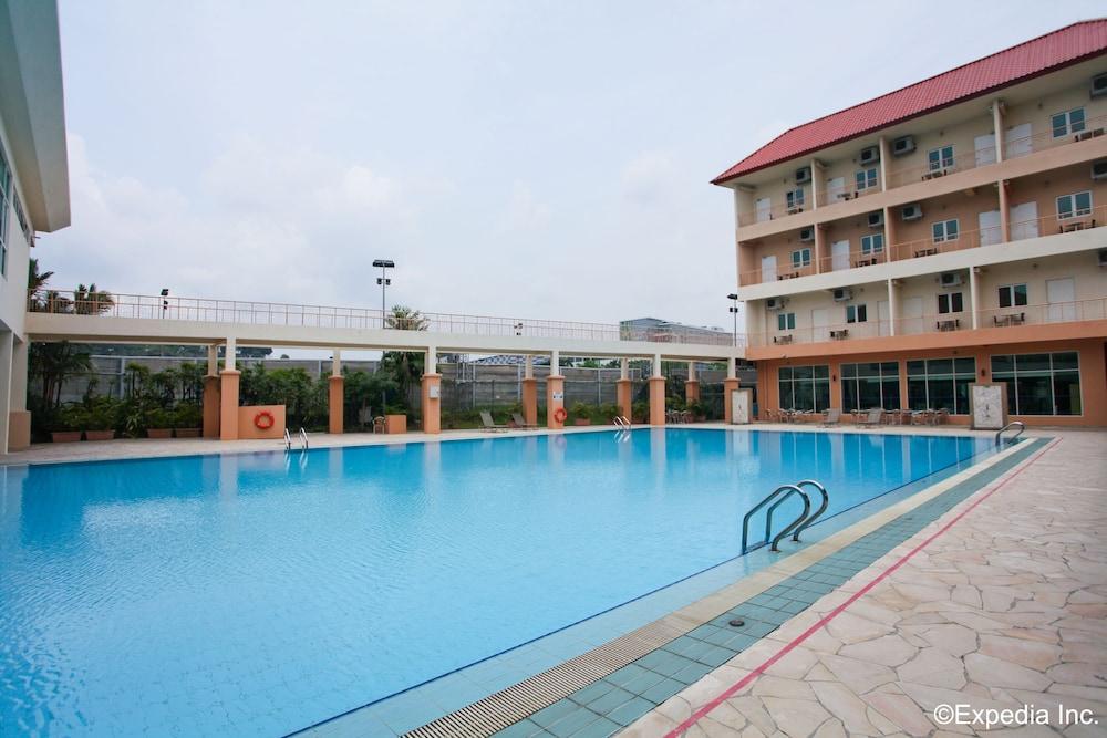 Aparthotel Cove D'arena 3*