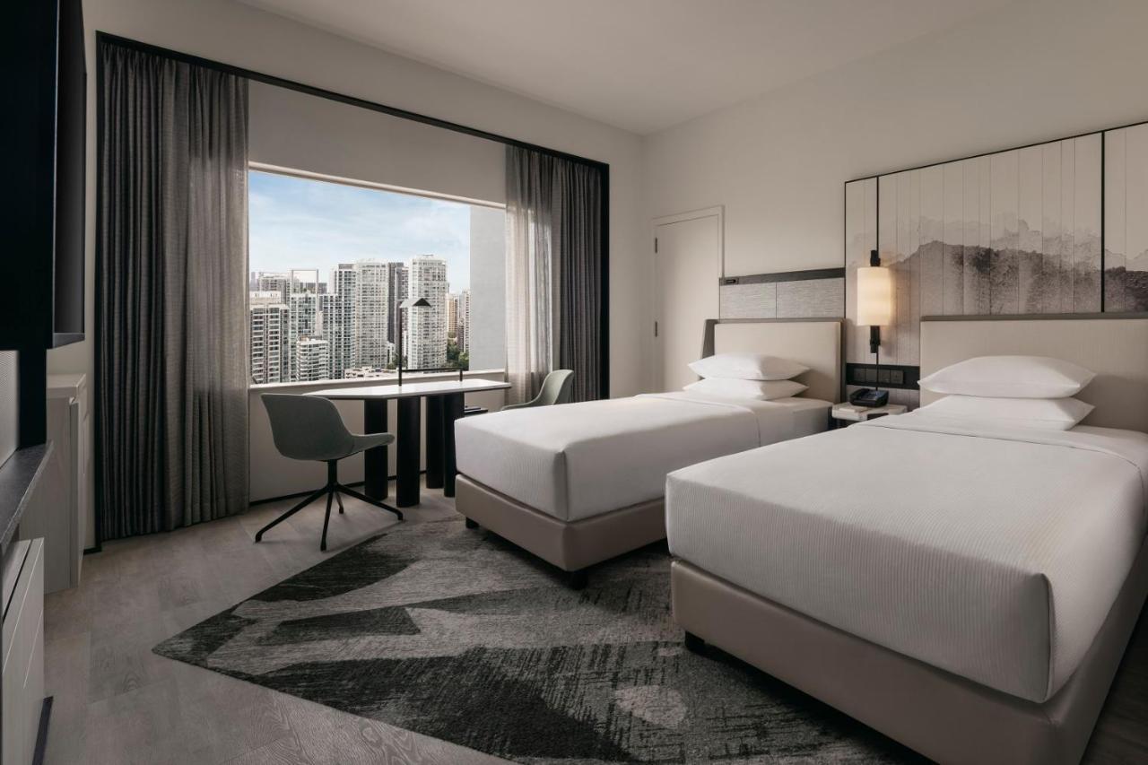 Hilton Orchard Hotel 5*