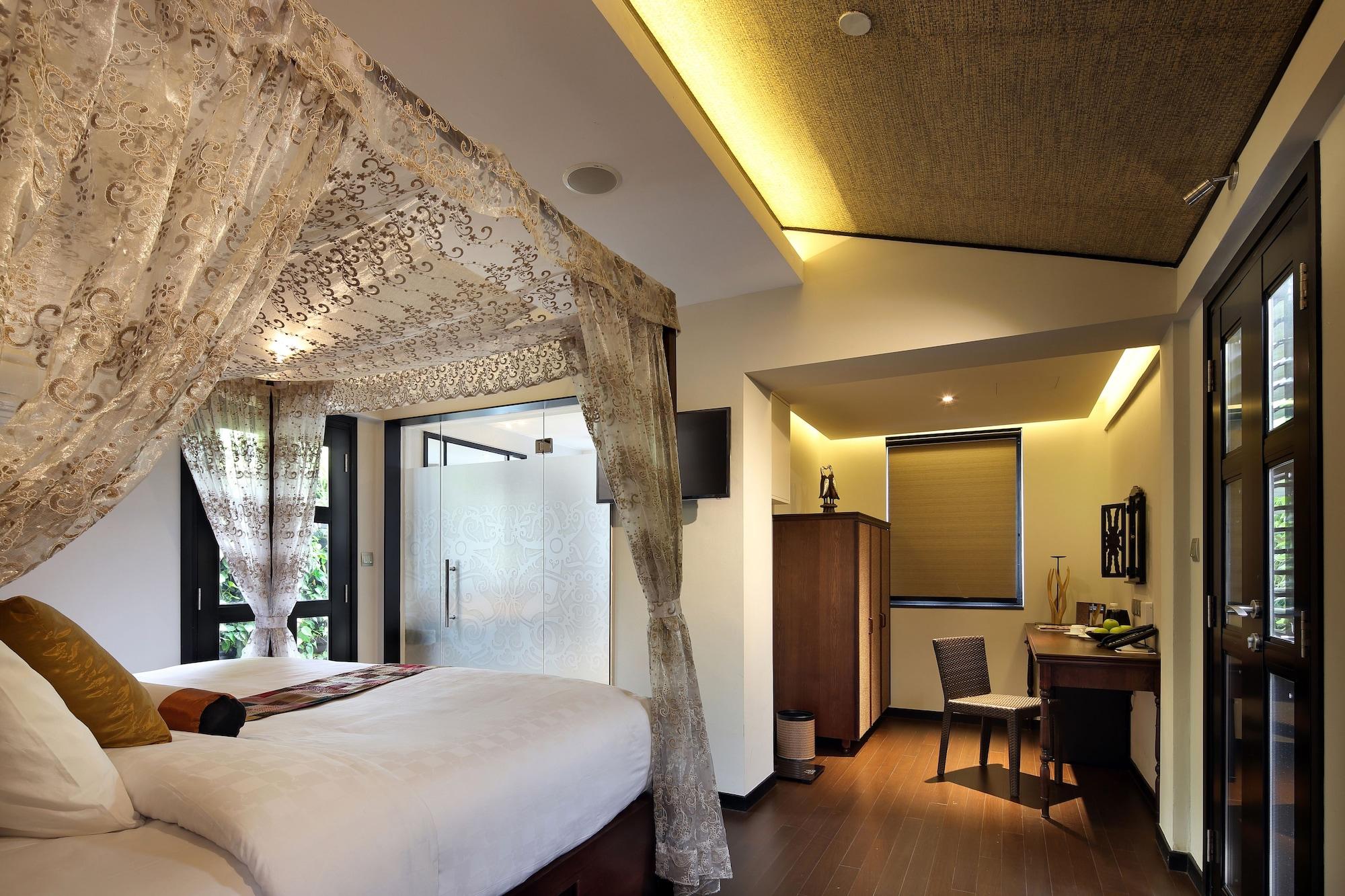 Clover 33 Jalan Sultan 4*