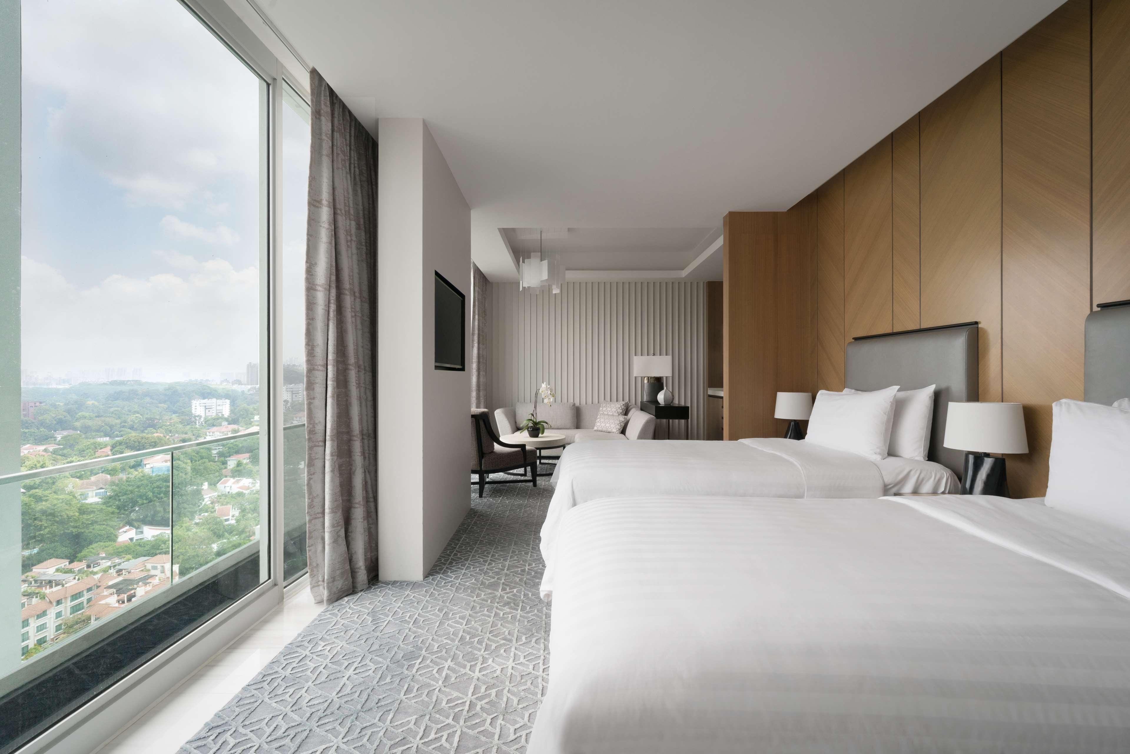 Shangri-la Hotel