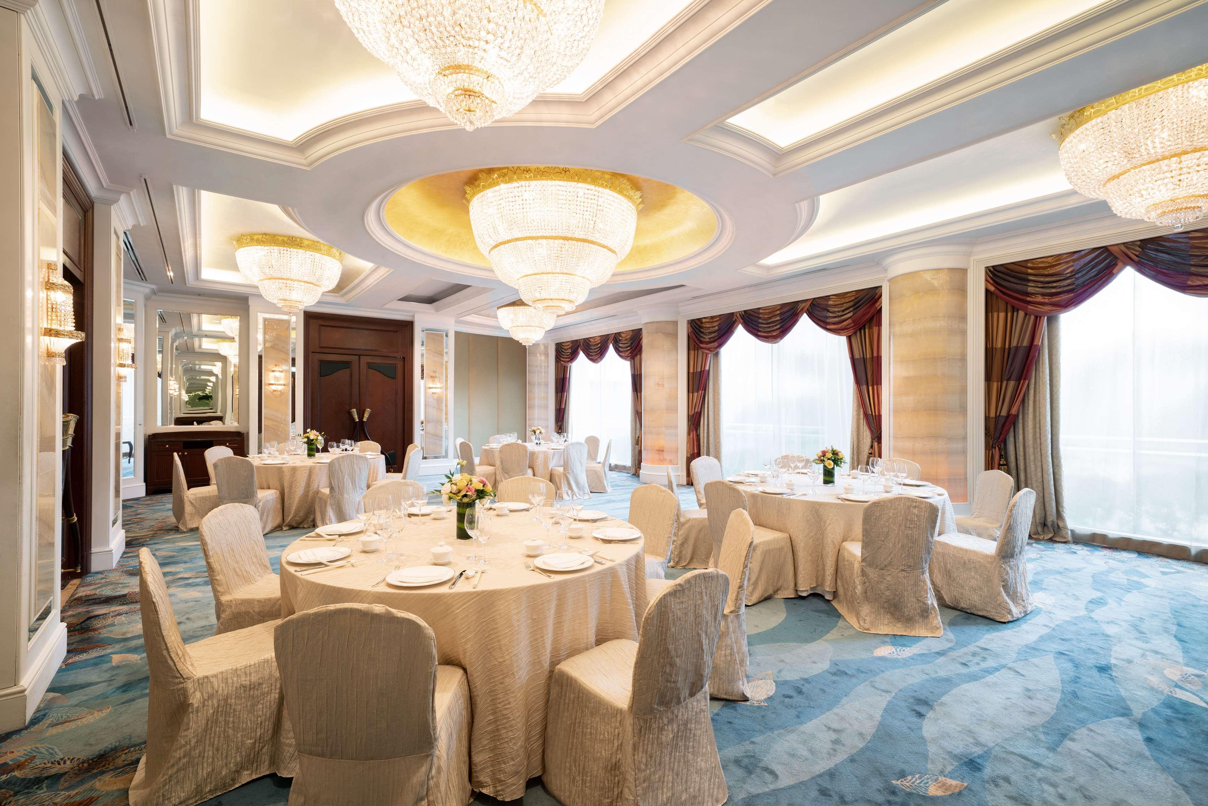 Shangri-la Hotel