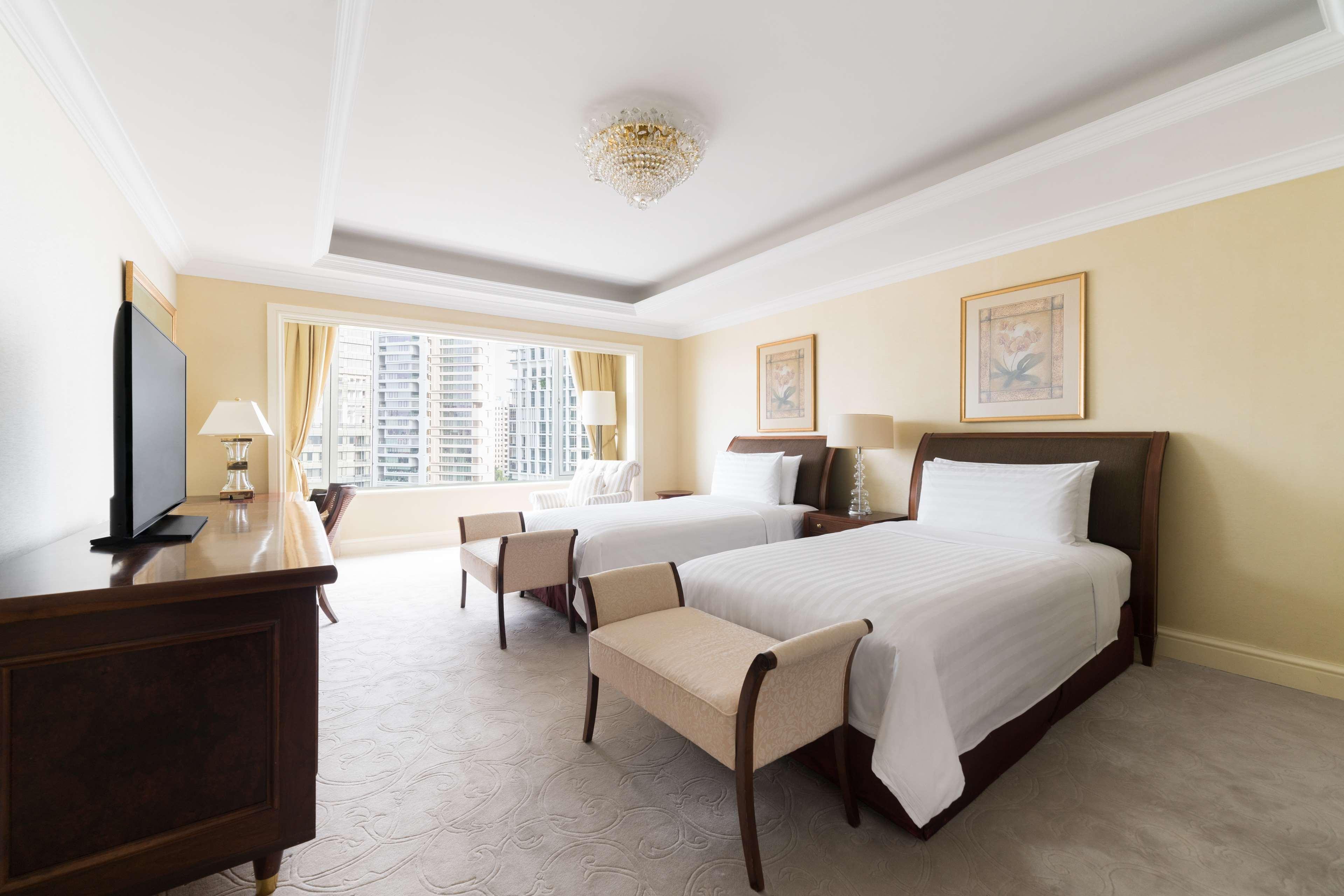 Shangri-la Hotel