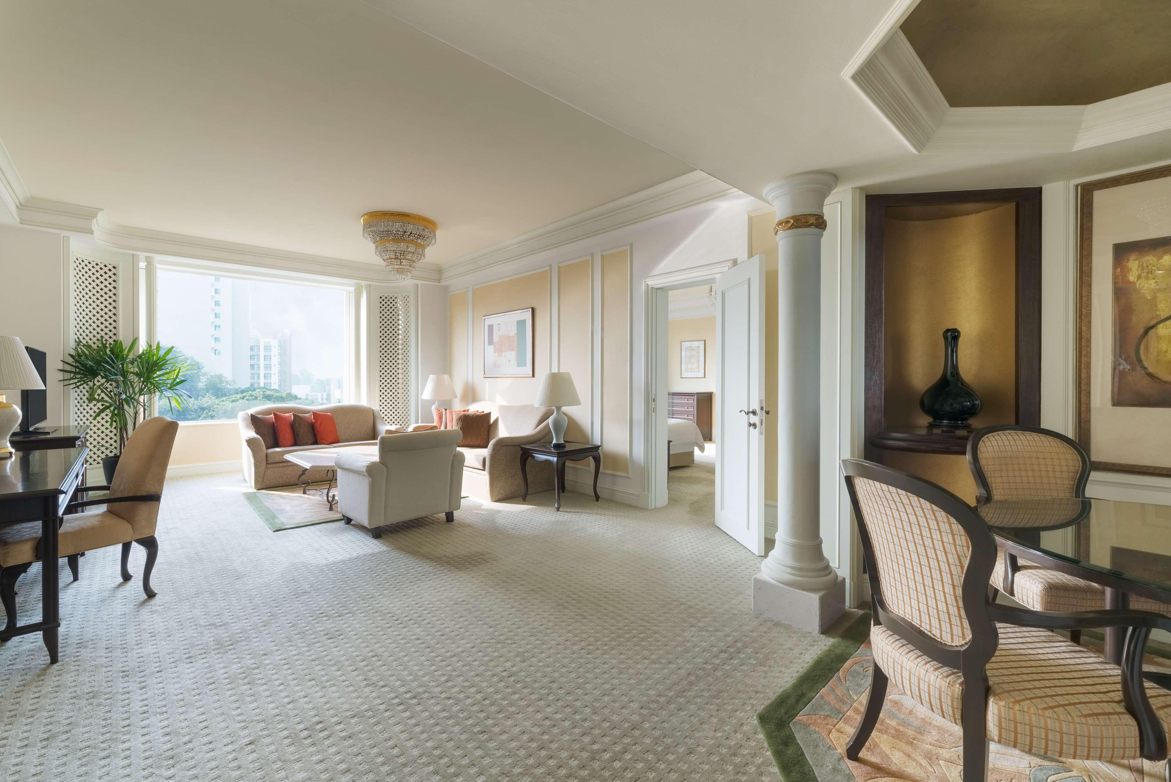 Hotel Shangri-la 5*