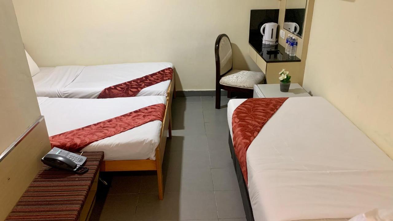 Sandpiper Hotel