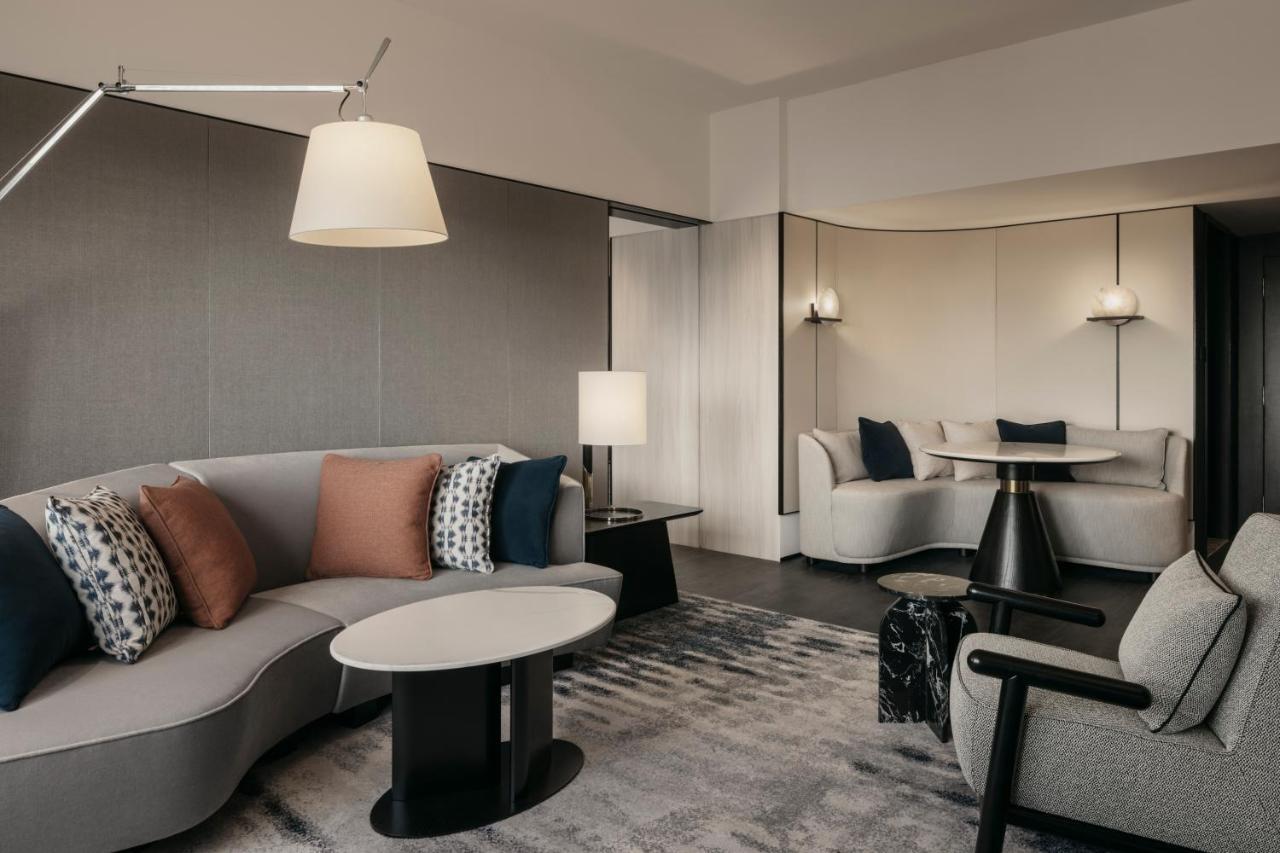 Hilton Orchard Hotel 5*
