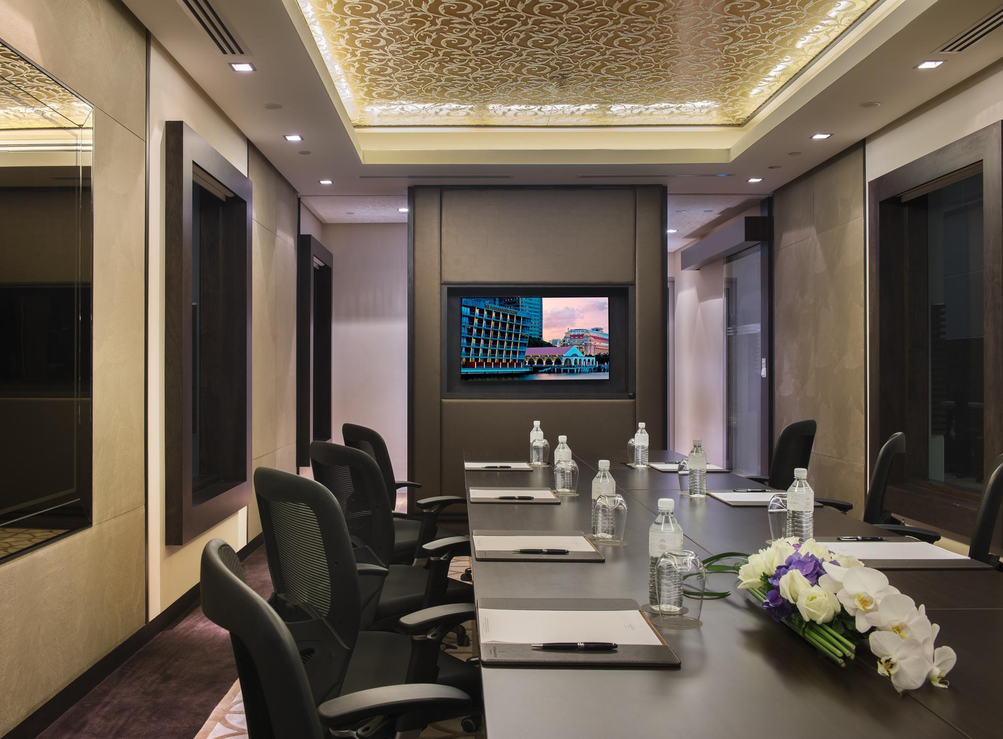 The Fullerton Bay 5*