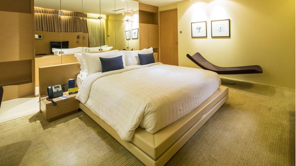 Hotel One15 Marina Sentosa Cove 5*