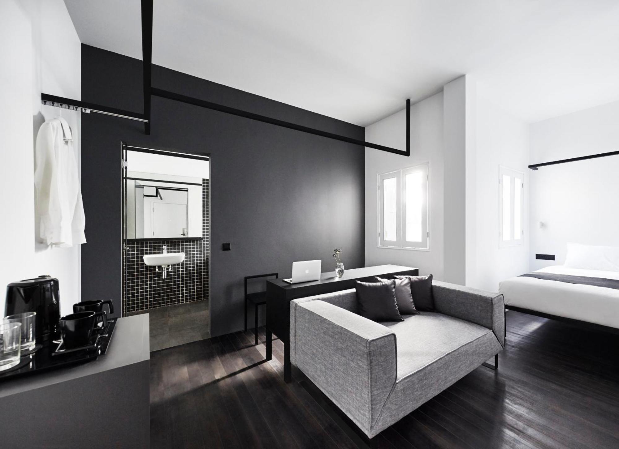 Mono Hotel