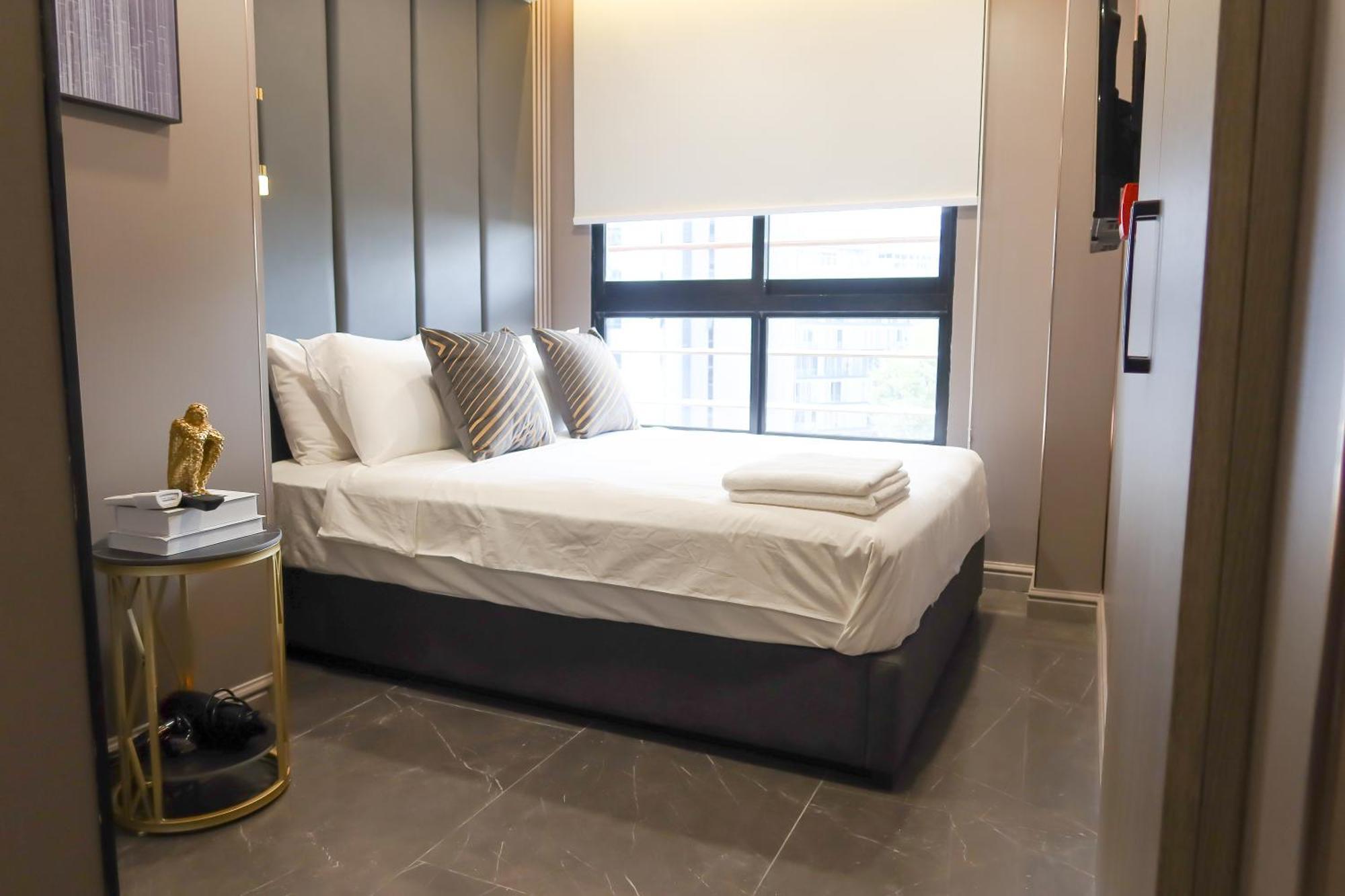 R Residences *