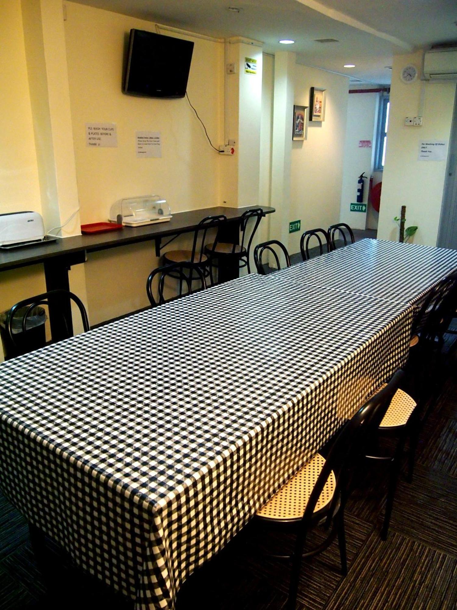 Hostel Snooze @dunlop Street *