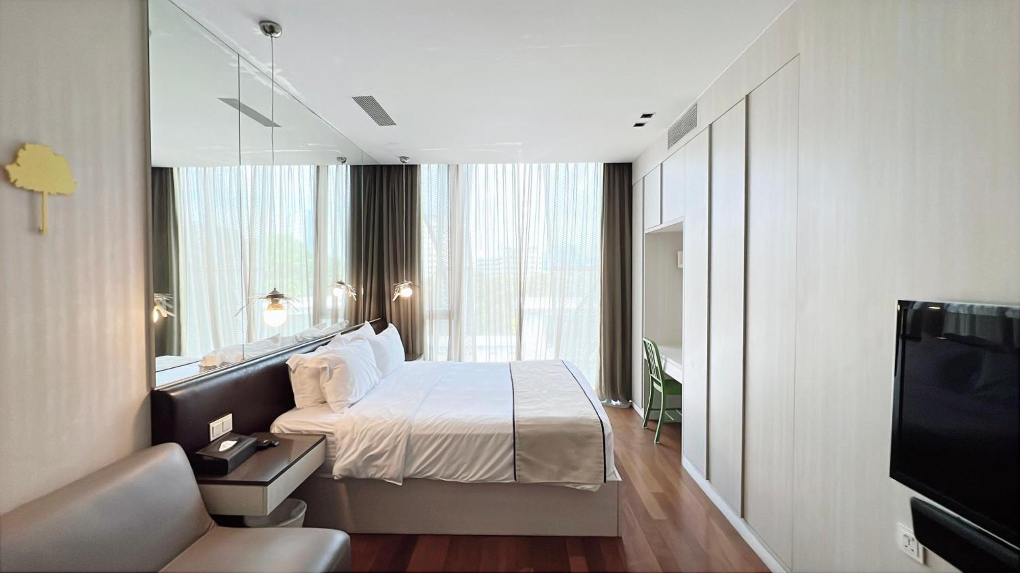Aparthotel Liv Residences Serviced *