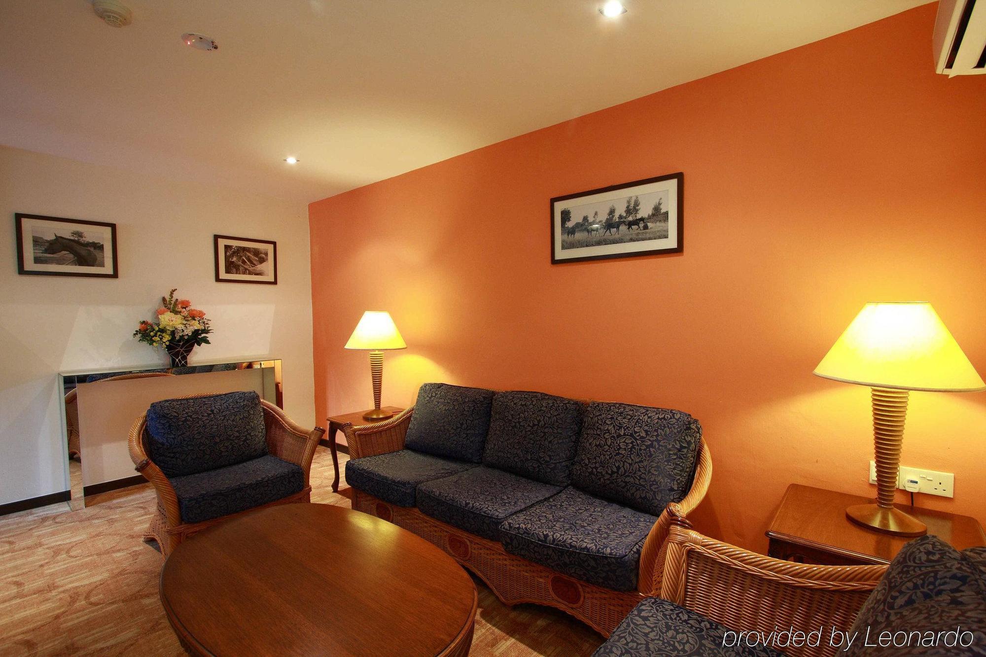 Oyo 104 Pegasus Hotel 3*