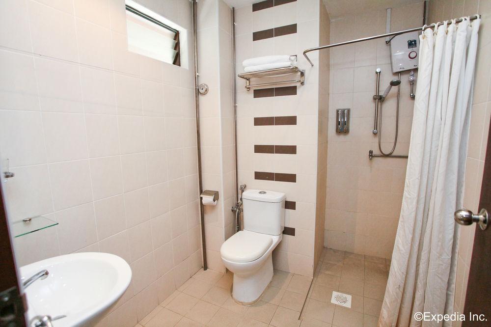 Oyo 104 Pegasus Hotel 3*