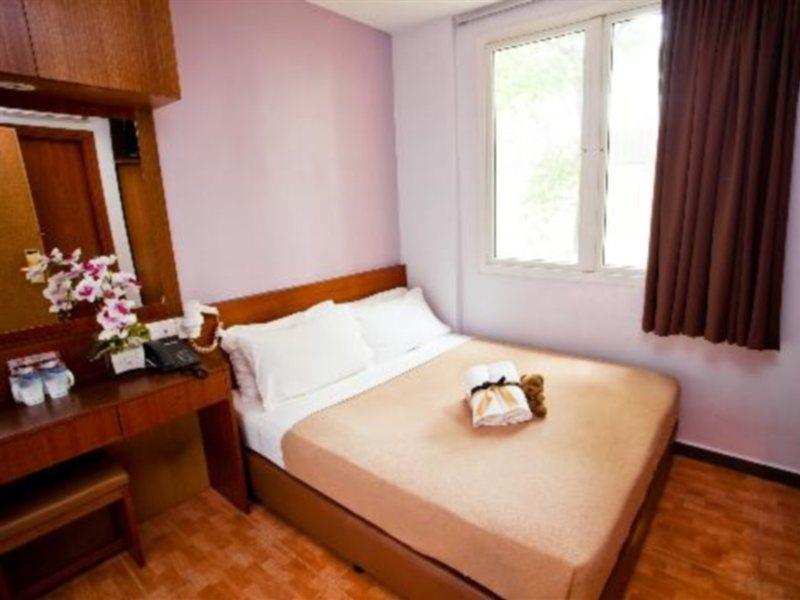 Hotel Fragrance - Rose Singapore