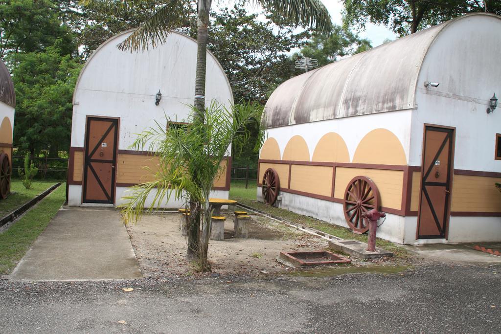 Punggol Ranch Farm stay Singapore